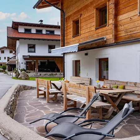 Paulnhof Erl - Alpenglück Für Gruppen, Freunde&teams Erlerberg